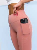 СВЕТЛО РОЗОВО