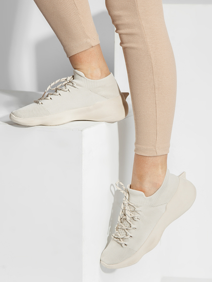 Бежови дамски сникърси Bolf G23